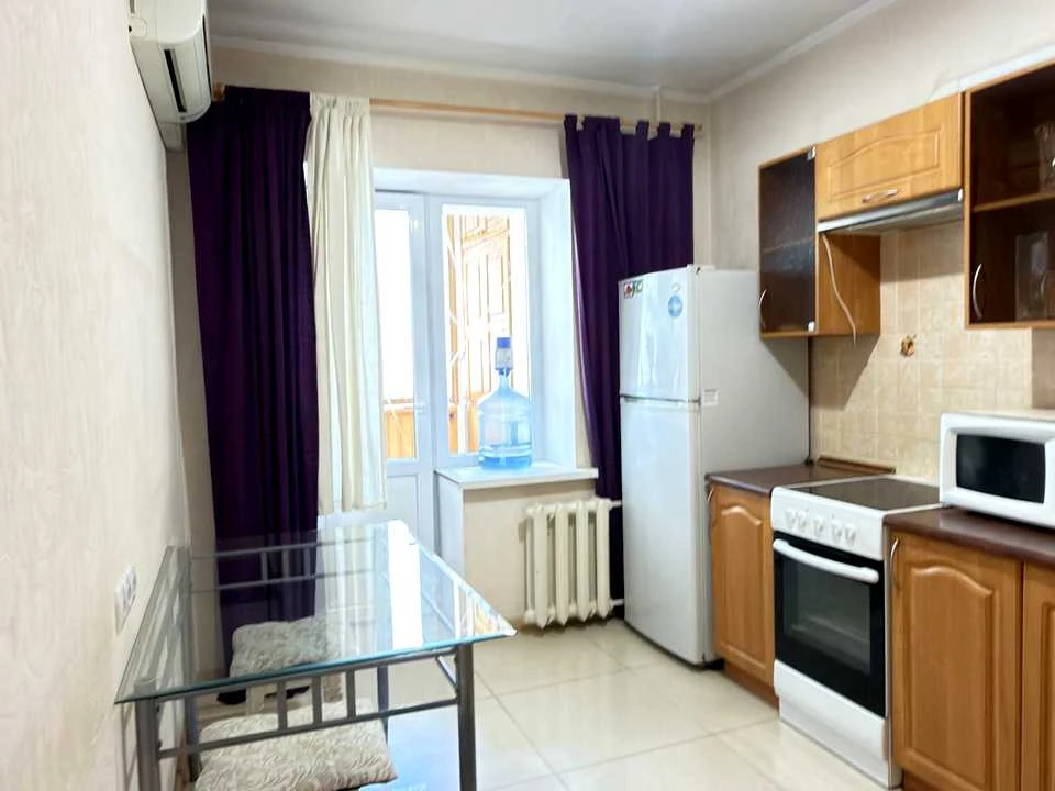 Apartment. Dragomano St., Kyiv