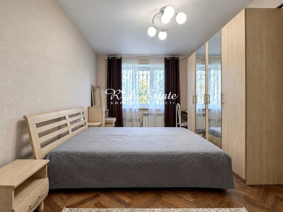Квартира. Киев, улица Олены Телиги