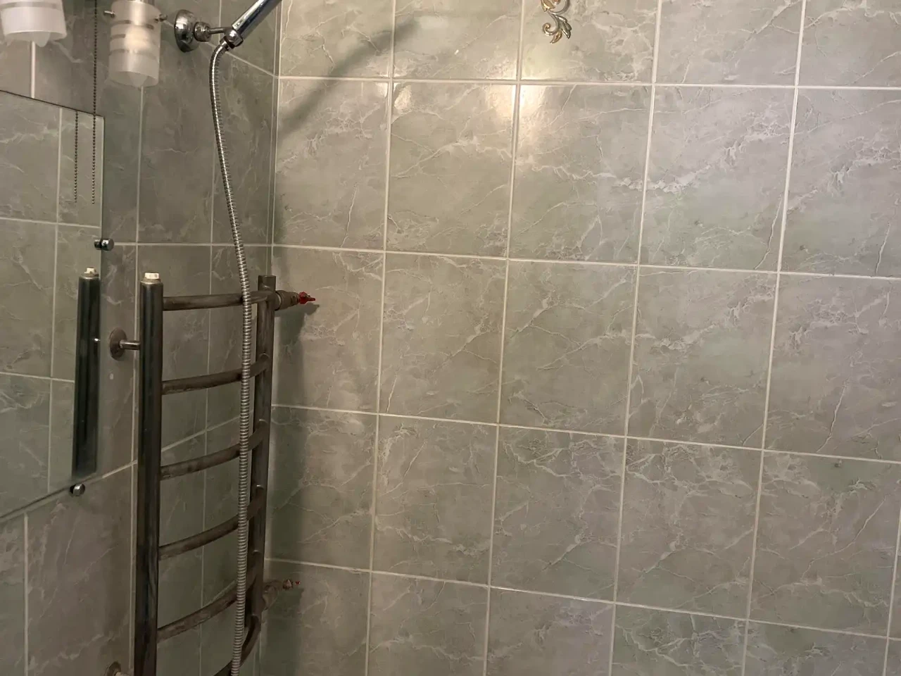 Sale of a 2-room apartment 60 sq.m 3/5 floor