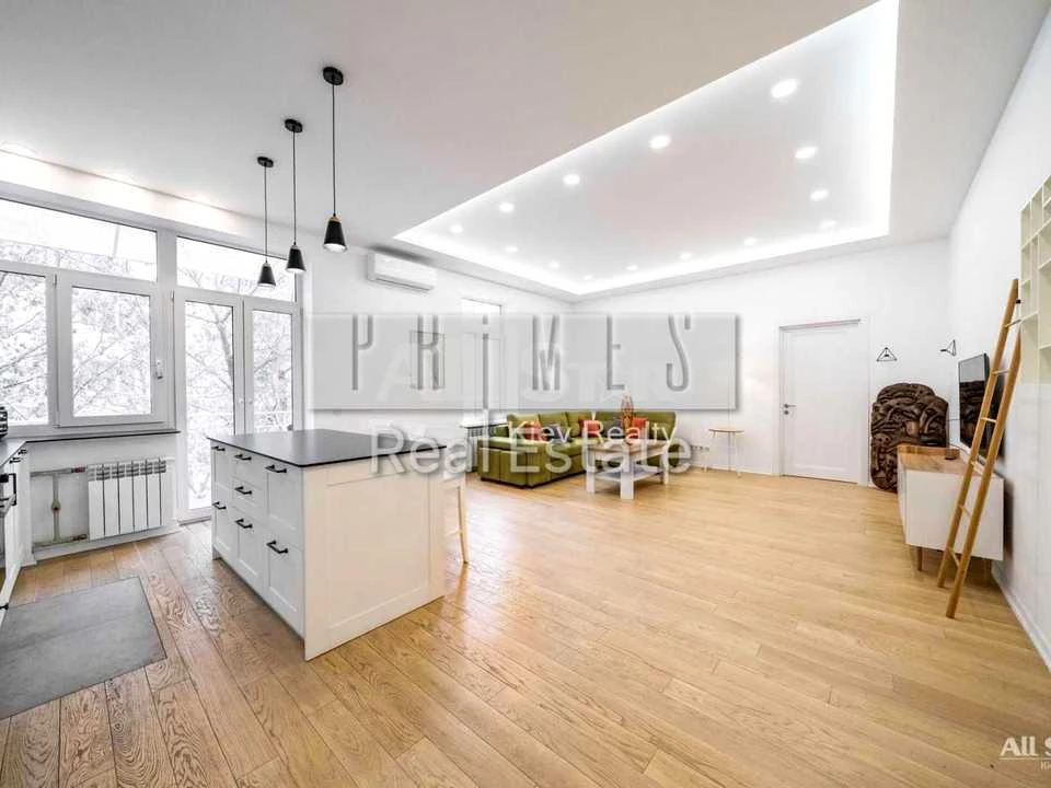 Apartment. Kyiv, Olesia Honchar St.