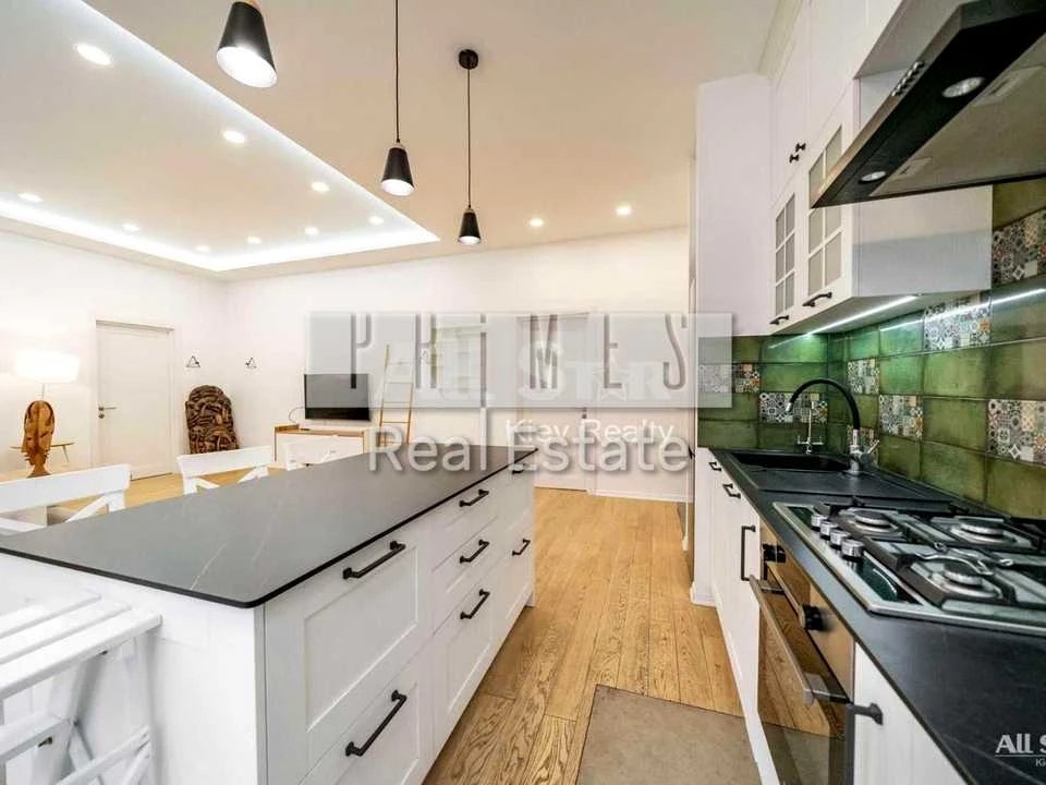Apartment. Kyiv, Olesia Honchar St.