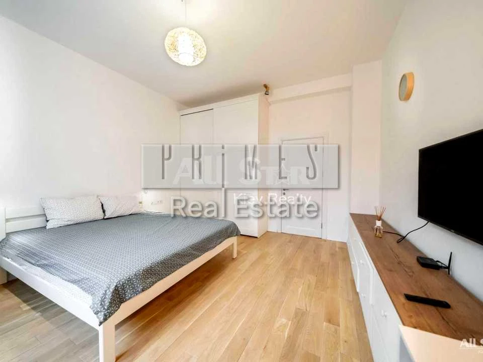 Apartment. Kyiv, Olesia Honchar St.