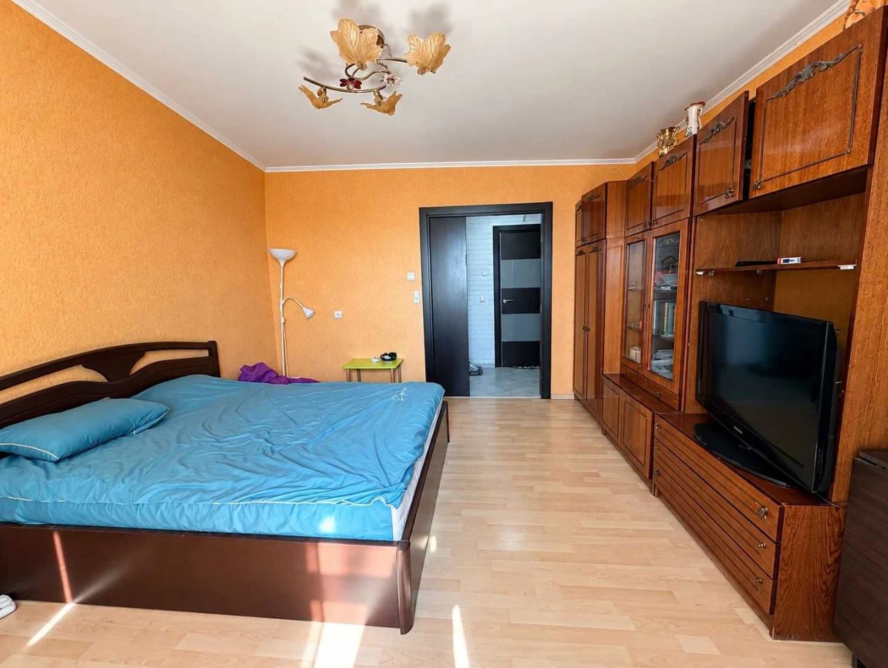 Продам 3к квартиру р-н Завод Шевченко Метро Майдан Коституці
