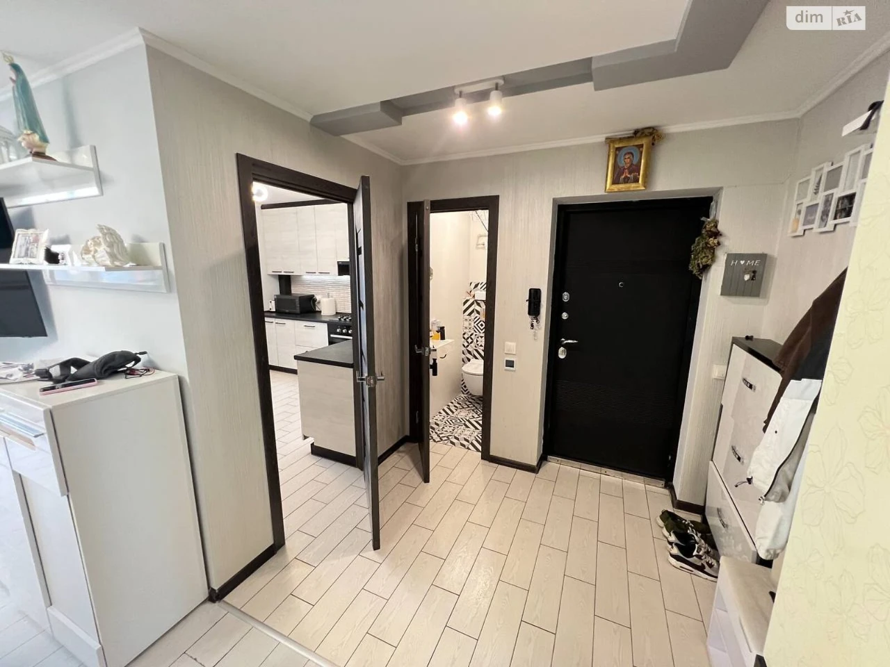 Sale of Apartment in the East