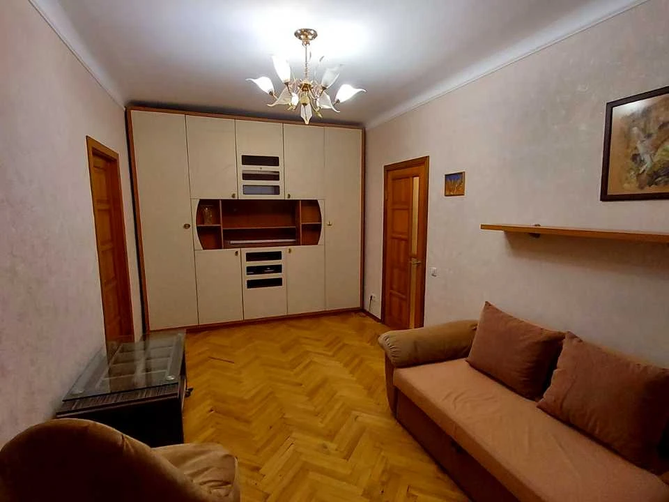 Квартира. Київ, Соборності просп.