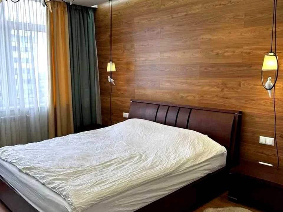 Квартира. Київ, Авіаконструктора Ігоря Сікорського вул.