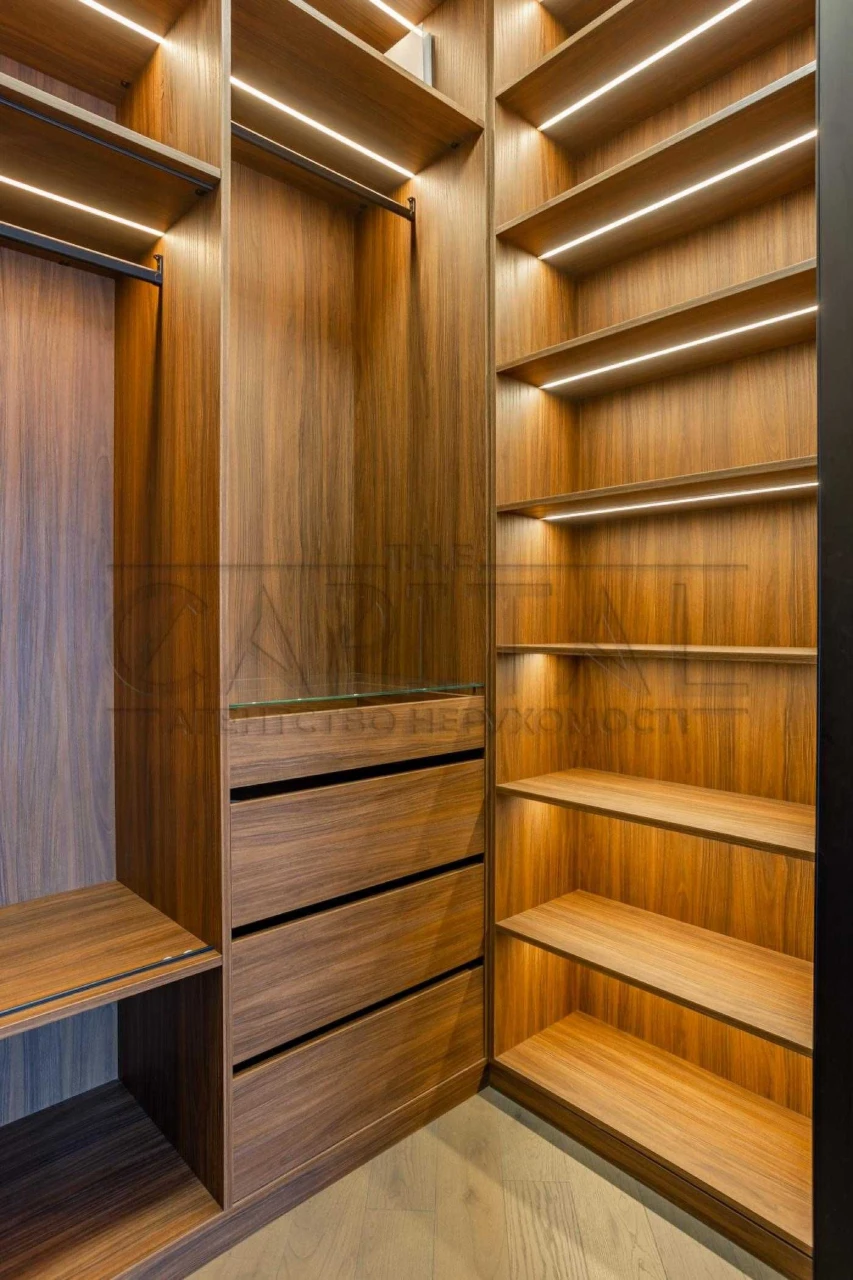 Продаж дизайнерської квартири в елітному ЖК Tetris Hall, з
