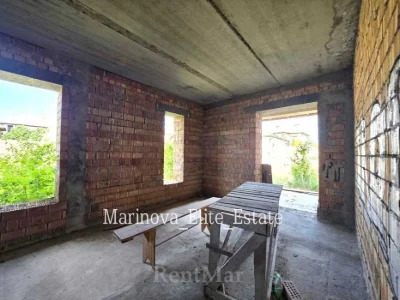 One-story brick house from builders 300 m 15 acres Sovyn