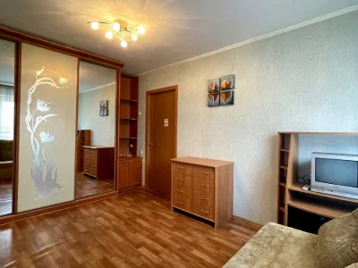 Квартира. Київ, Братства Тарасівців вул.