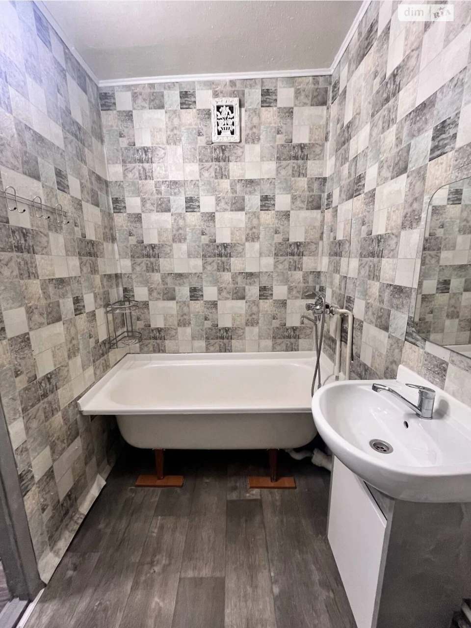 Long-Term Rental Apartment, Saperna Slobidka
