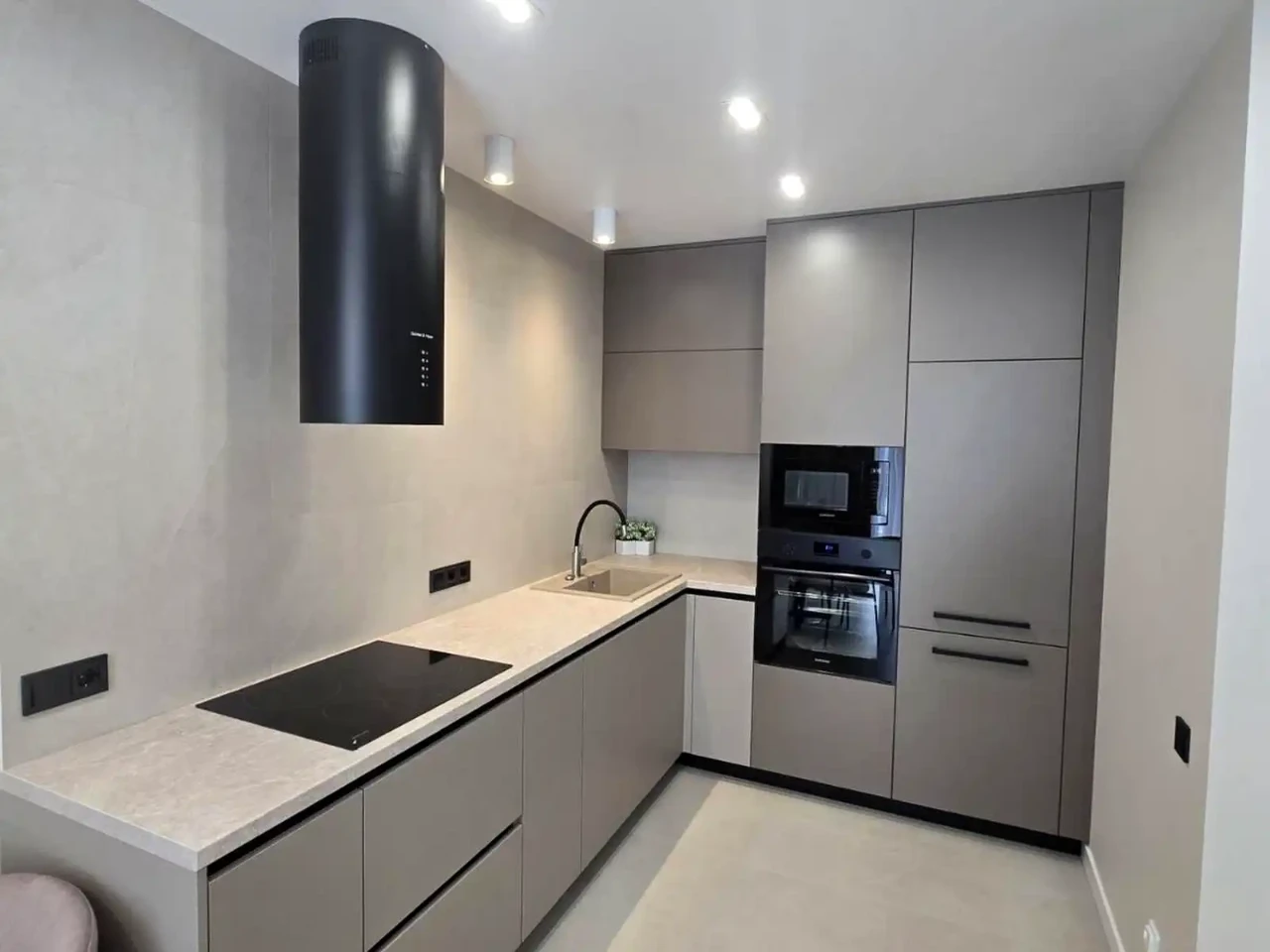Rent of a 1-room apartment 45 sq m 4/25 floors