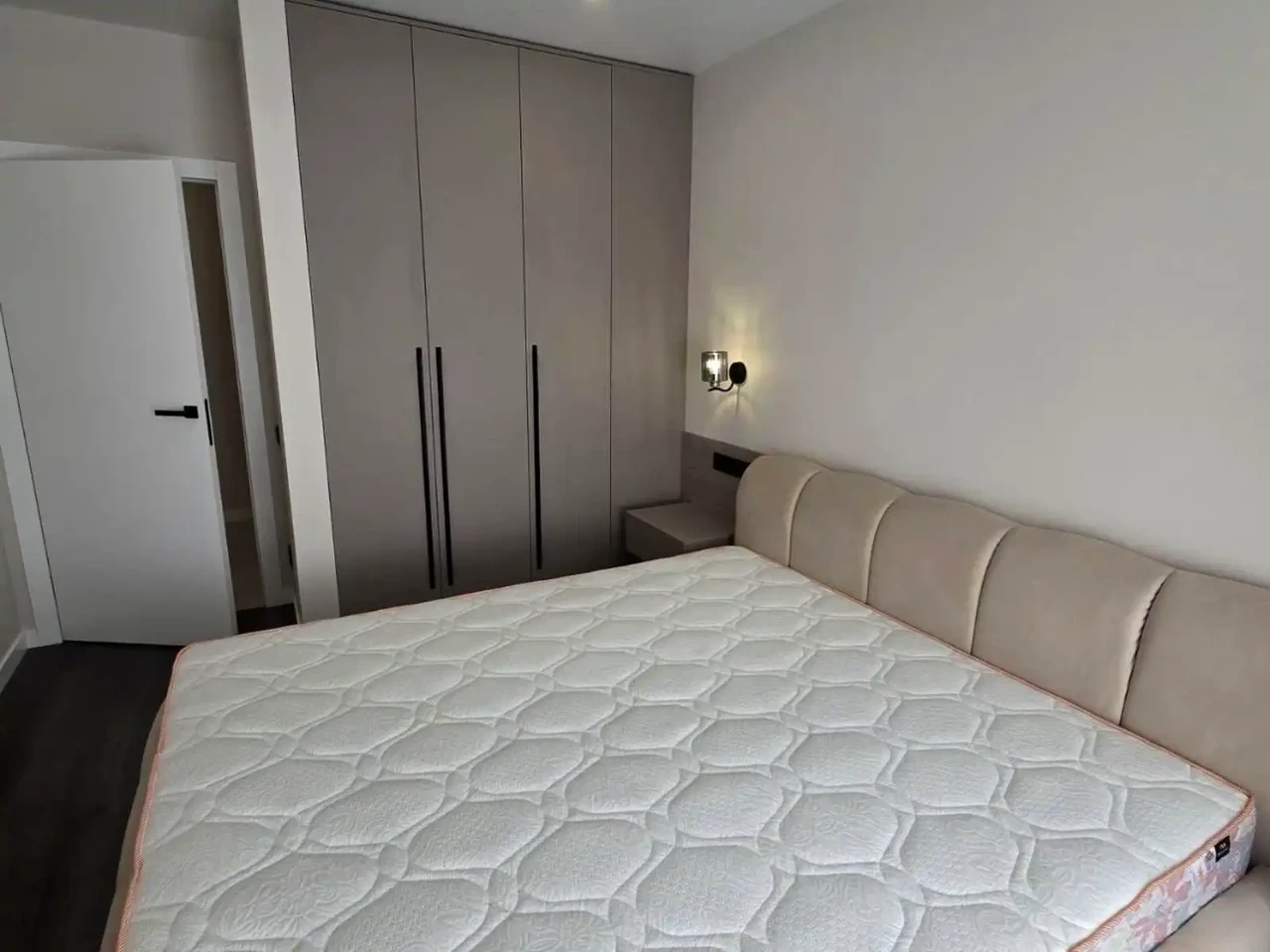 Rent of a 1-room apartment 45 sq m 4/25 floors