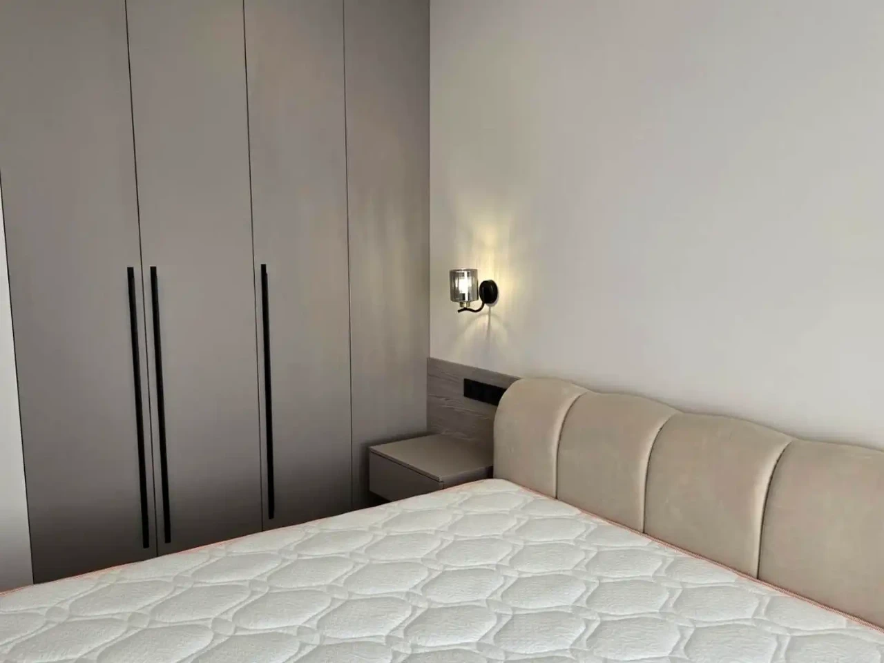 Rent of a 1-room apartment 45 sq m 4/25 floors