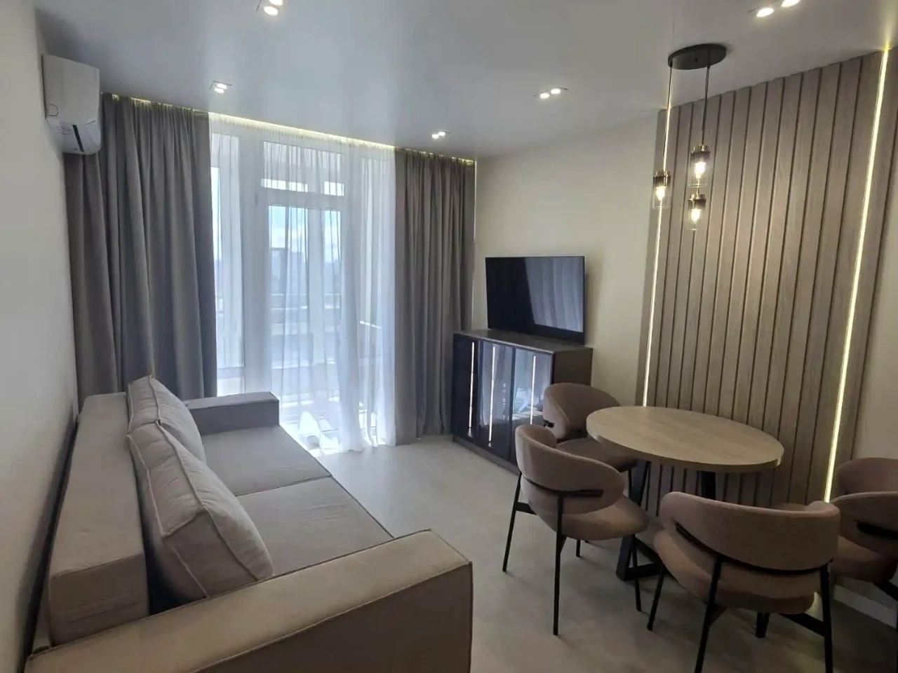 Rent of a 1-room apartment 45 sq m 4/25 floors