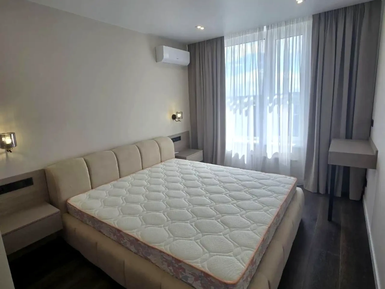 Rent of a 1-room apartment 45 sq m 4/25 floors