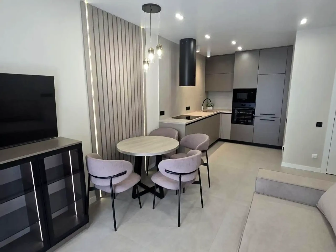 Rent of a 1-room apartment 45 sq m 4/25 floors