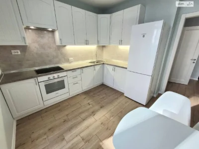 Long-Term Rental Apartment Podilsky