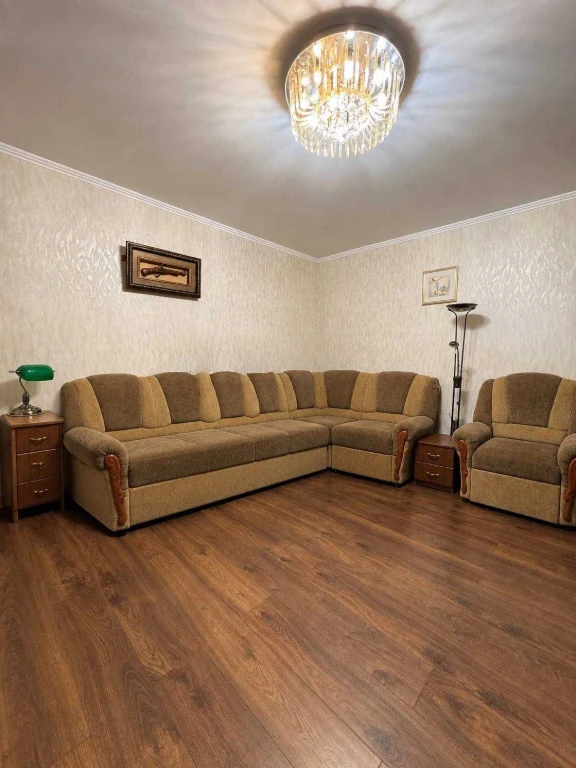 For sale 2-room apartment on Krymsky Bulvari – comfort