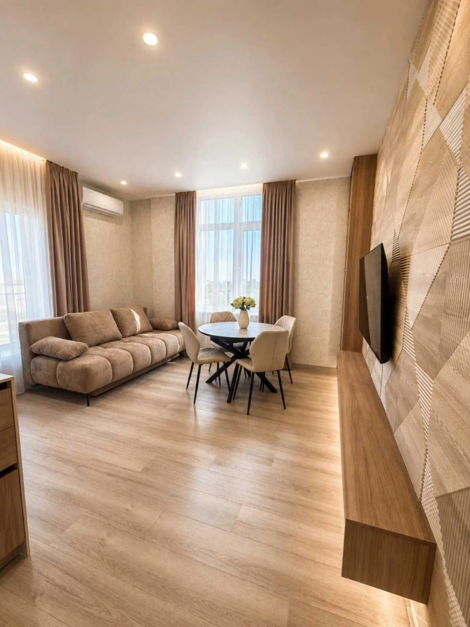 For Sale 2-room apartment on Краснова Кадор 63 Pearl