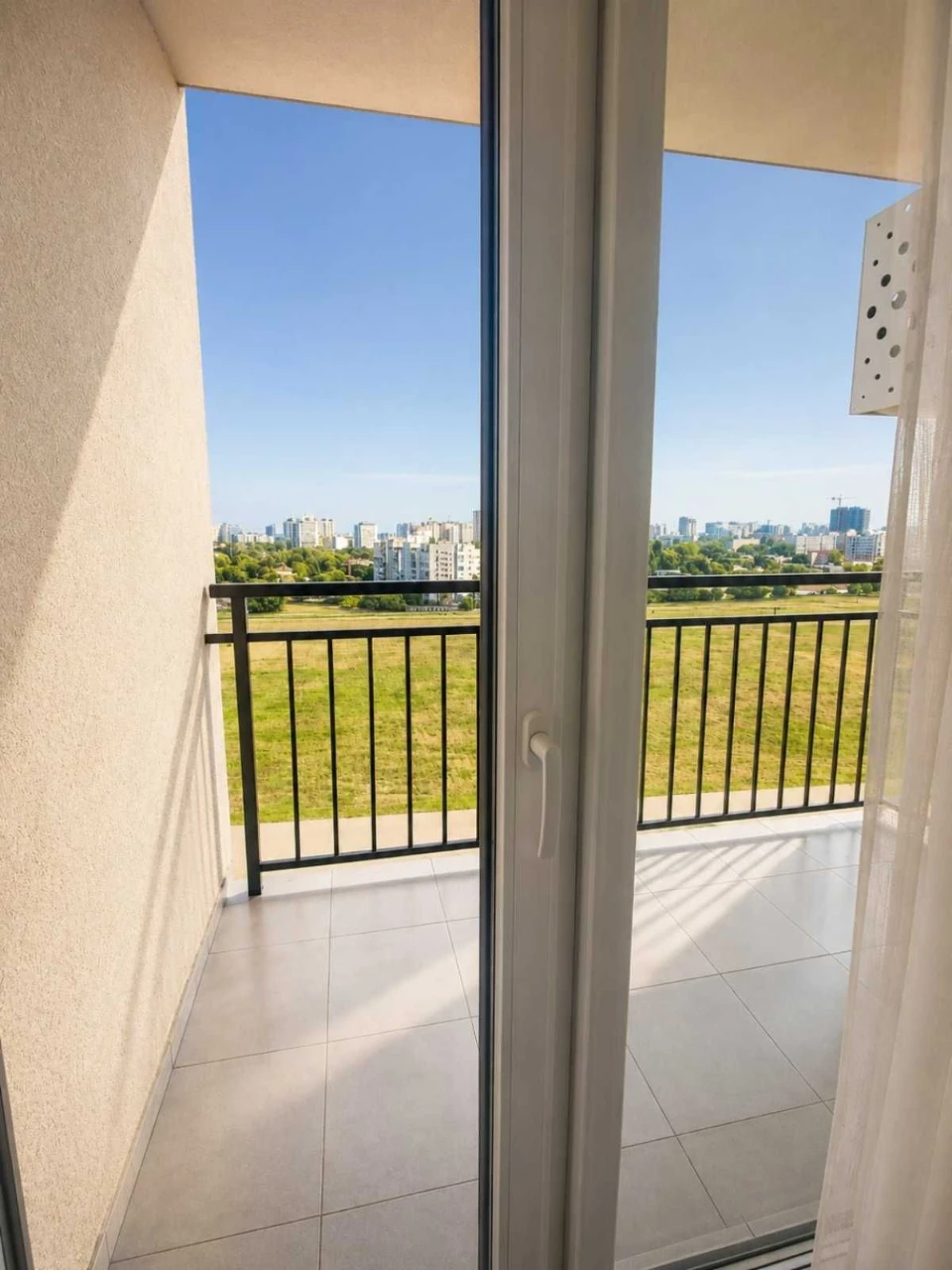 For Sale 2-room apartment on Краснова Кадор 63 Pearl