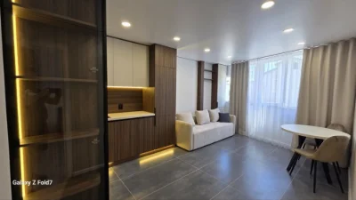 Продаж 3 кімнатноі квартири на 2 поверсі з ремонтом.