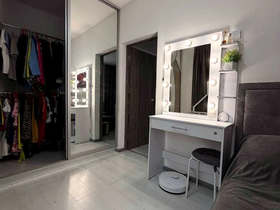 Apartment. Львів, Шполянська St.