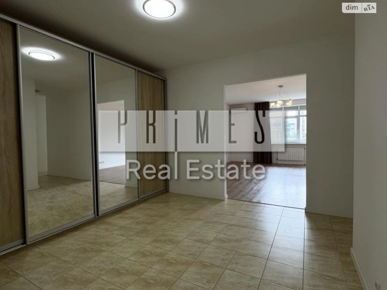 Sale of 4-room apartment in the center of Kyiv