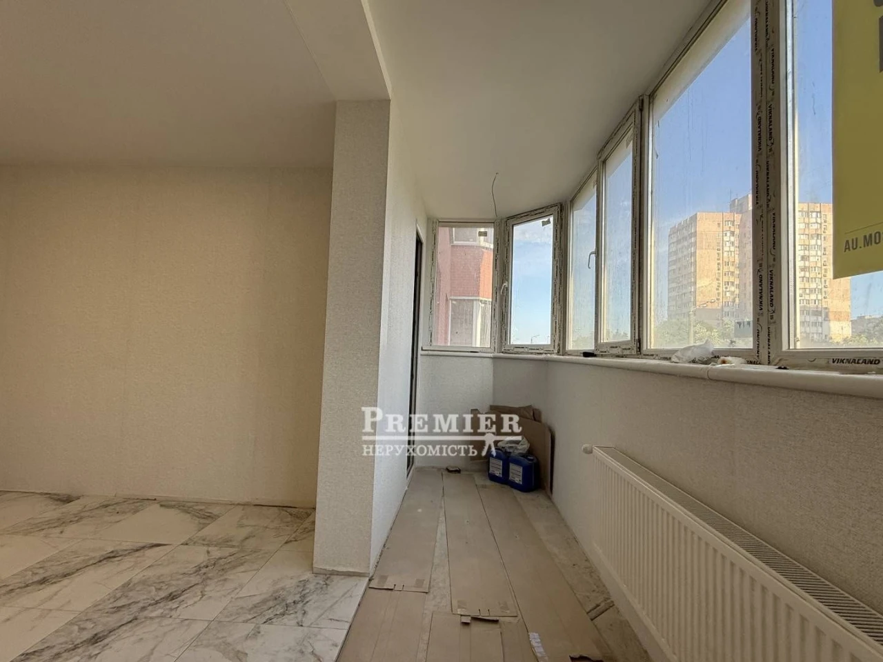 Large 1 bedroom apartment 53 square meters on Tairova Street
