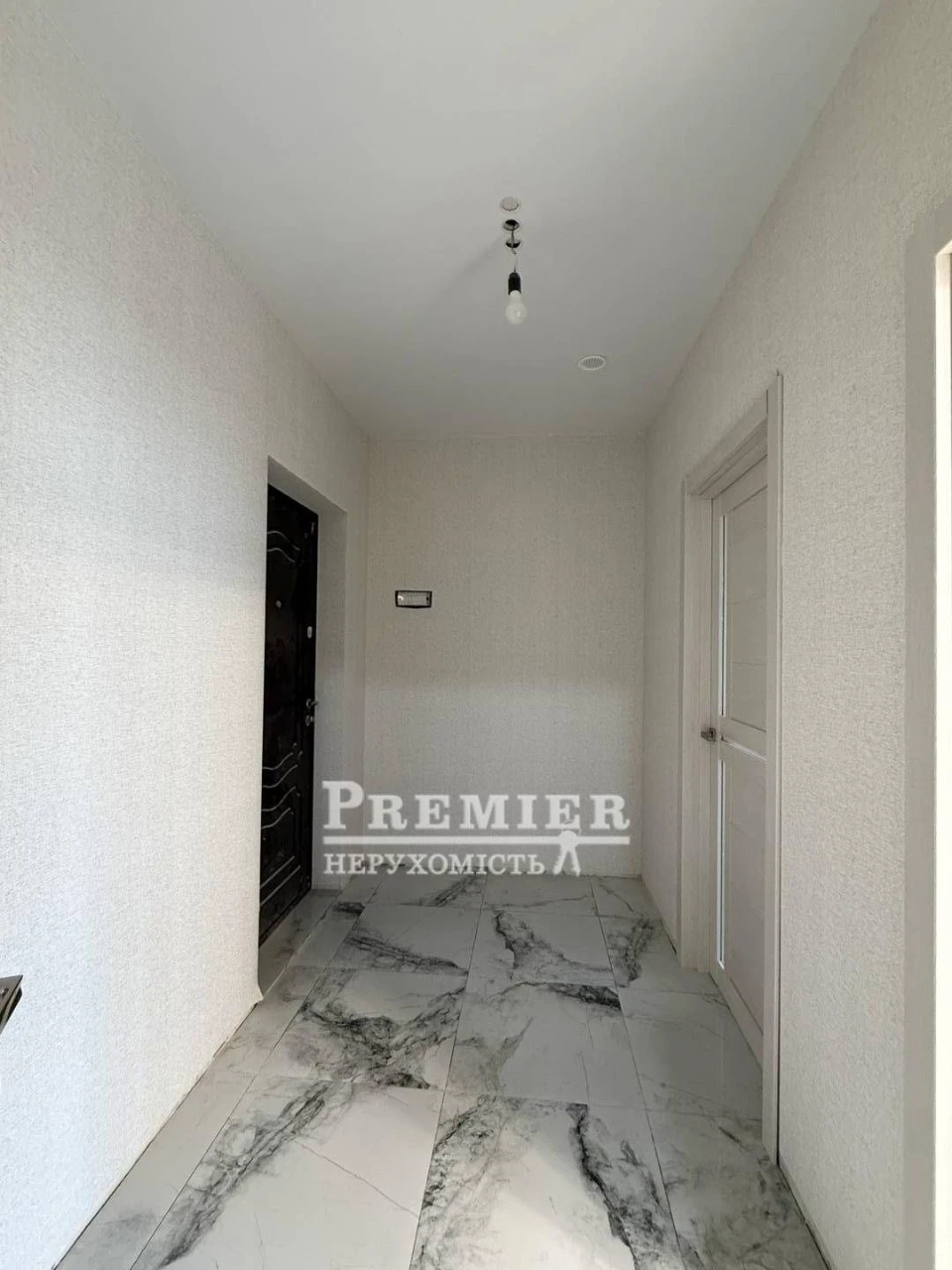 Large 1 bedroom apartment 53 square meters on Tairova Street