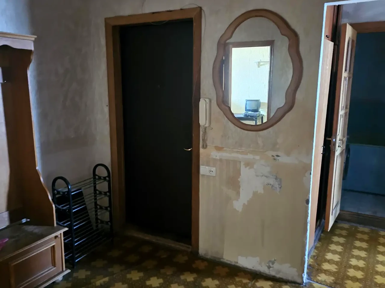 Rent of a 3-room apartment 72 sq m 13/16 floor