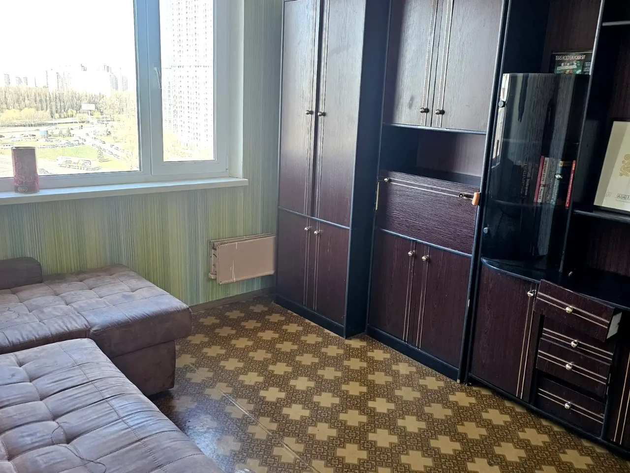 Rent of a 3-room apartment 72 sq m 13/16 floor