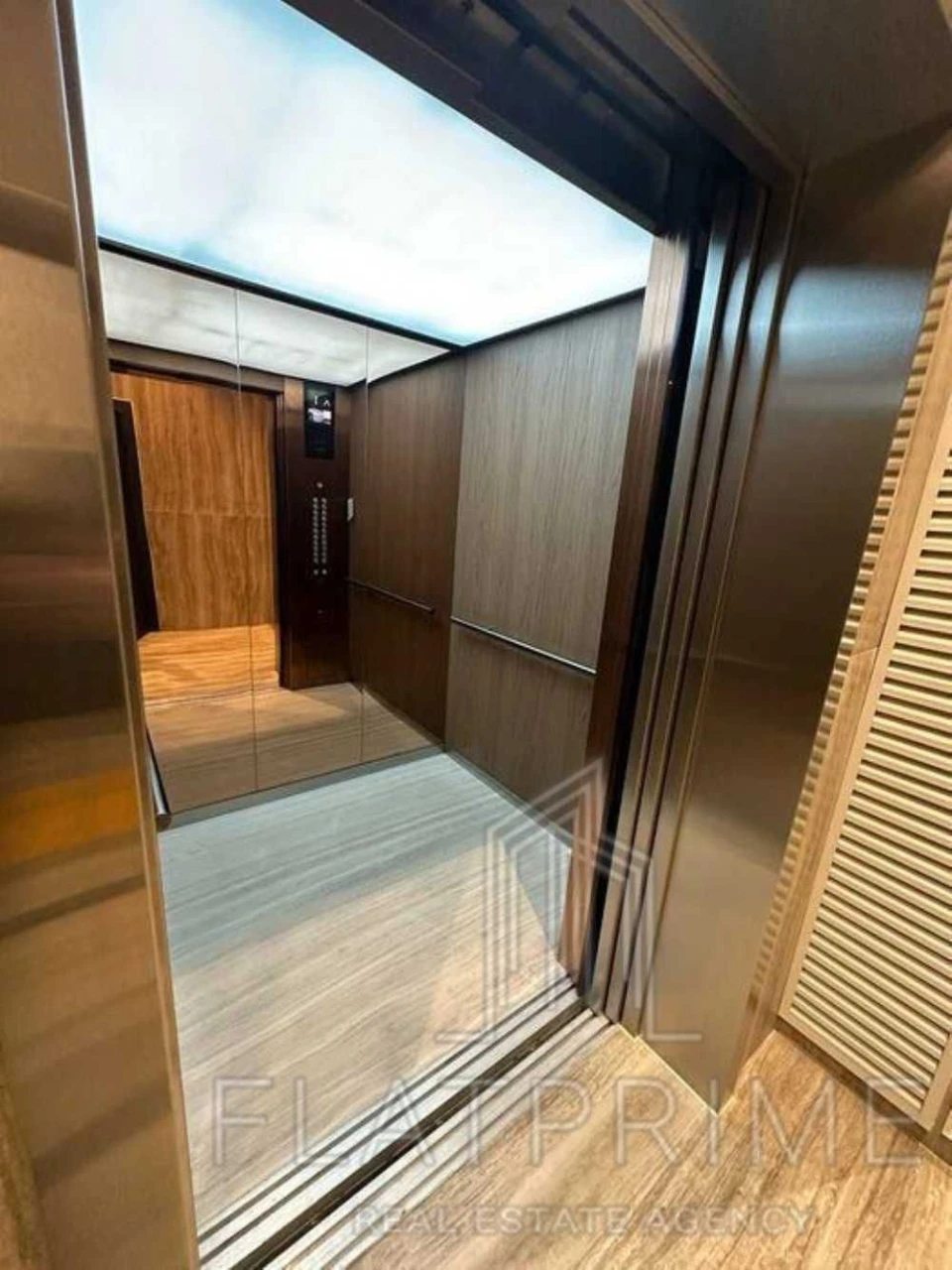 Продаж 3-кімнатної квартири в ЖК TRIIINITY, Тютюнника, 102 м², низ ринку.