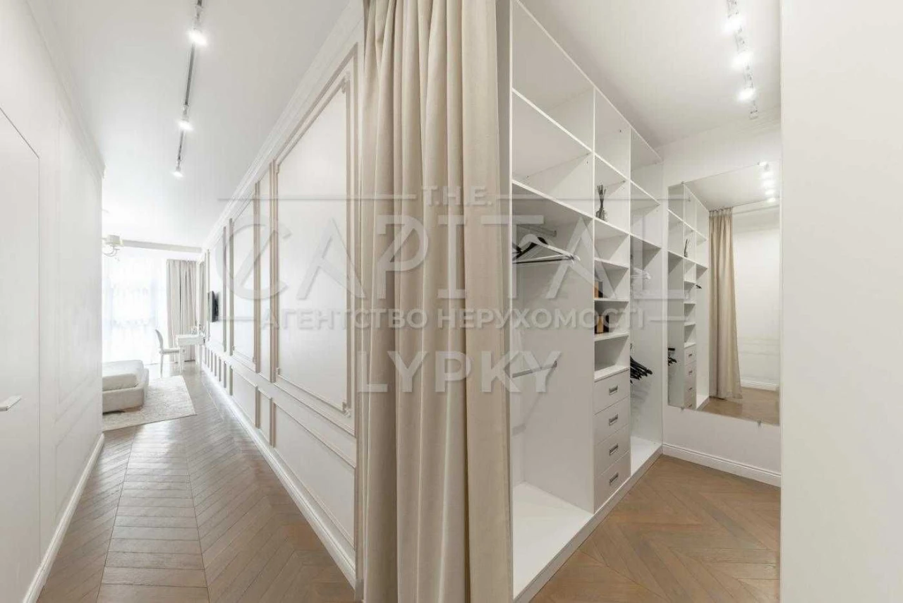 For sale is a 3-room apartment with an area of 115 square meters