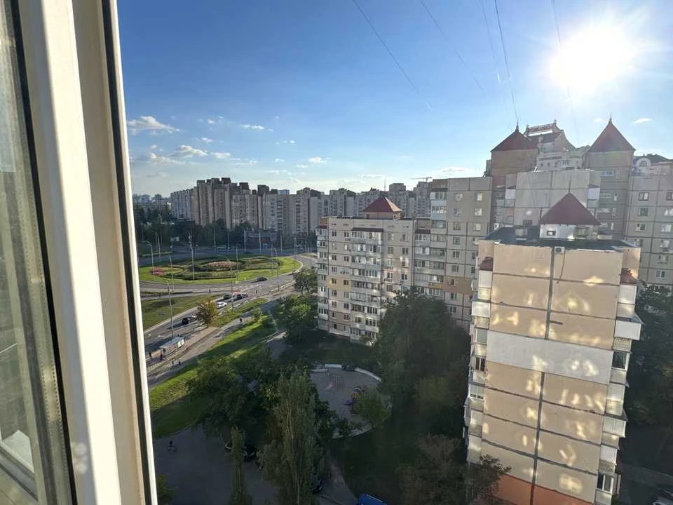Квартира. Київ, Володимира Івасюка просп.