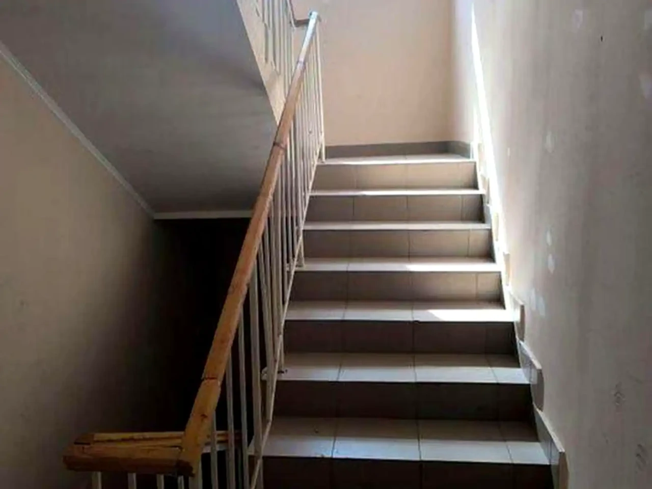 Продаж квартири 1-кімн. 30 м² 2/5 пов.