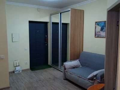Квартира. Київ, Каховська вул.