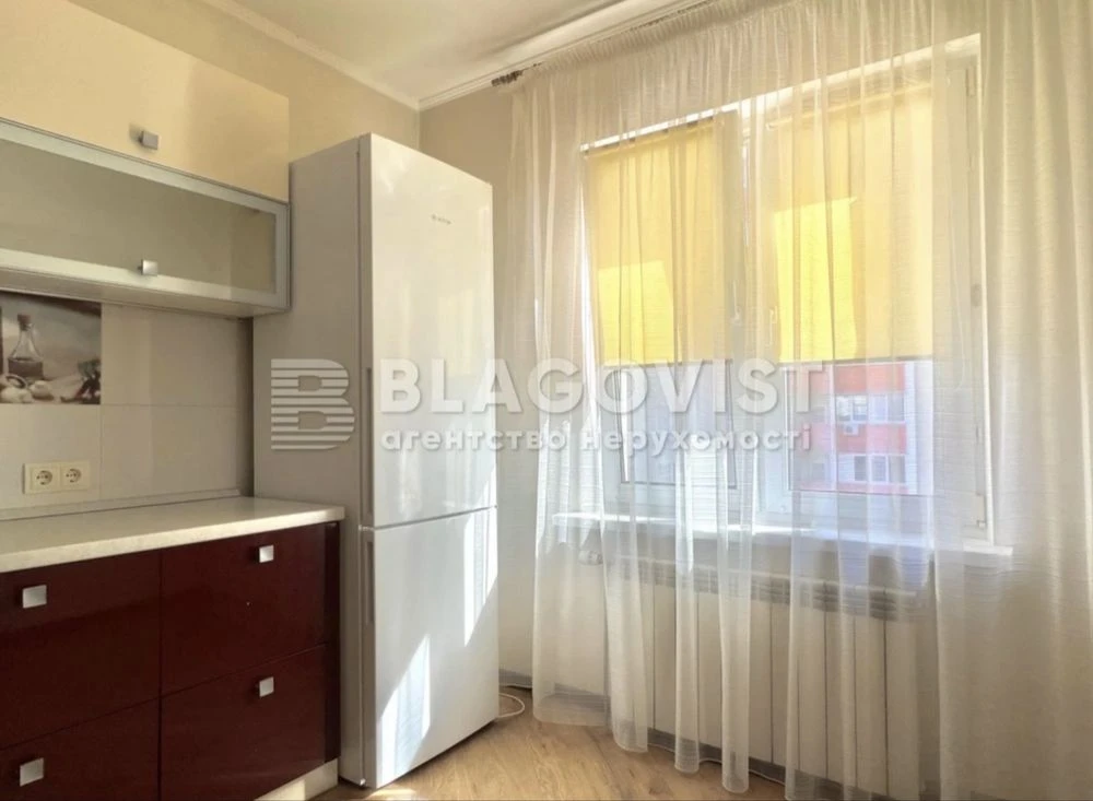 Продаж 2к квартири 65 м Урлівська Григоренка Позняки Осокорк