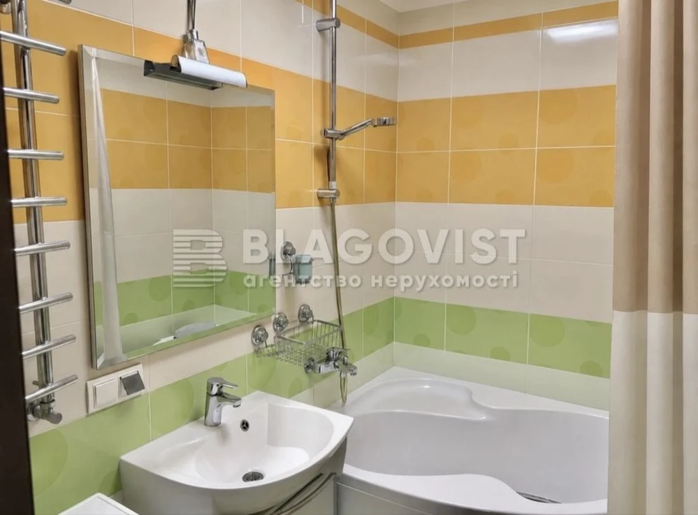 Продаж 2к квартири 65 м Урлівська Григоренка Позняки Осокорк