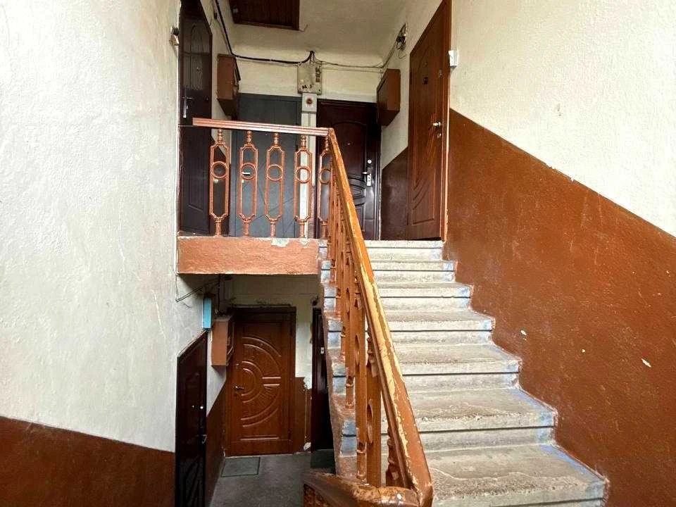 Apartment. Ivano-Frankivsk, Vygivskho St.