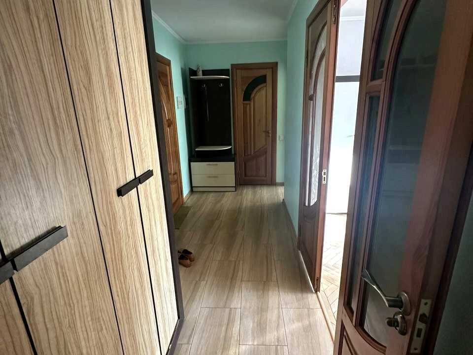 Квартира. Київ, Науки просп.
