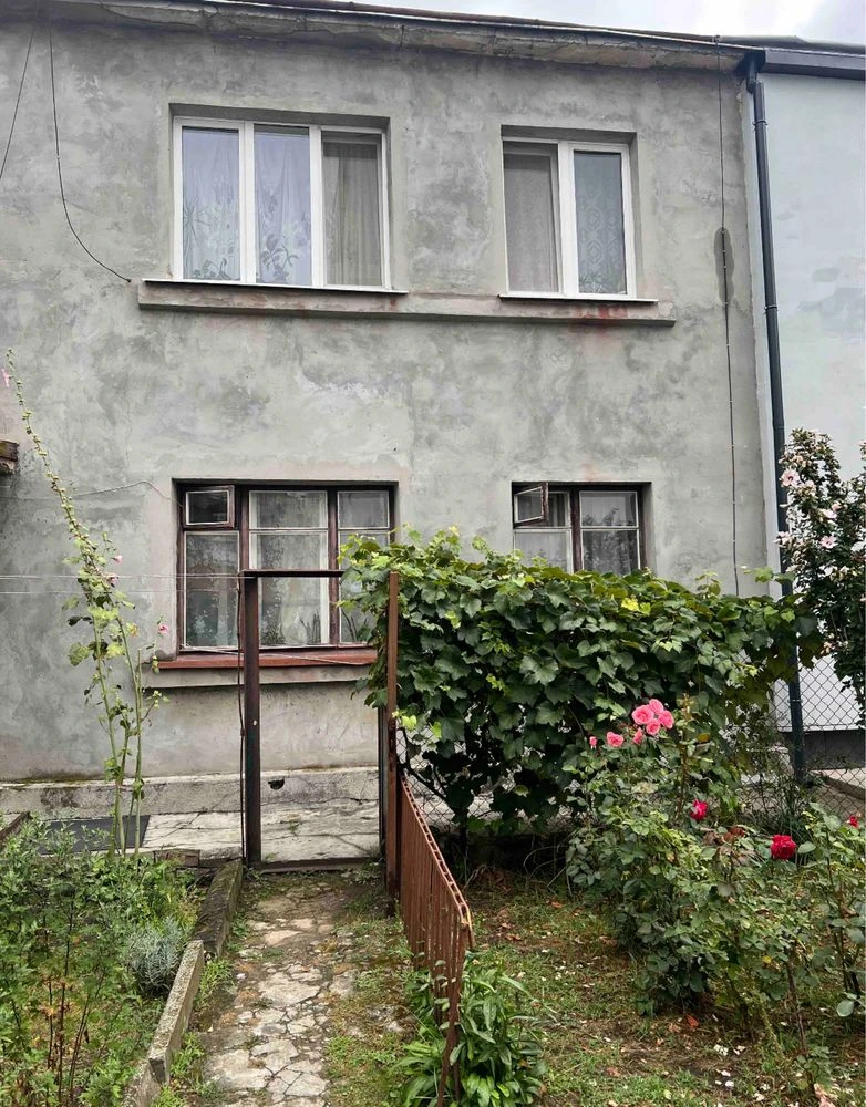 Продаж 2к квартири з садом вул. Суботівська / Кругова