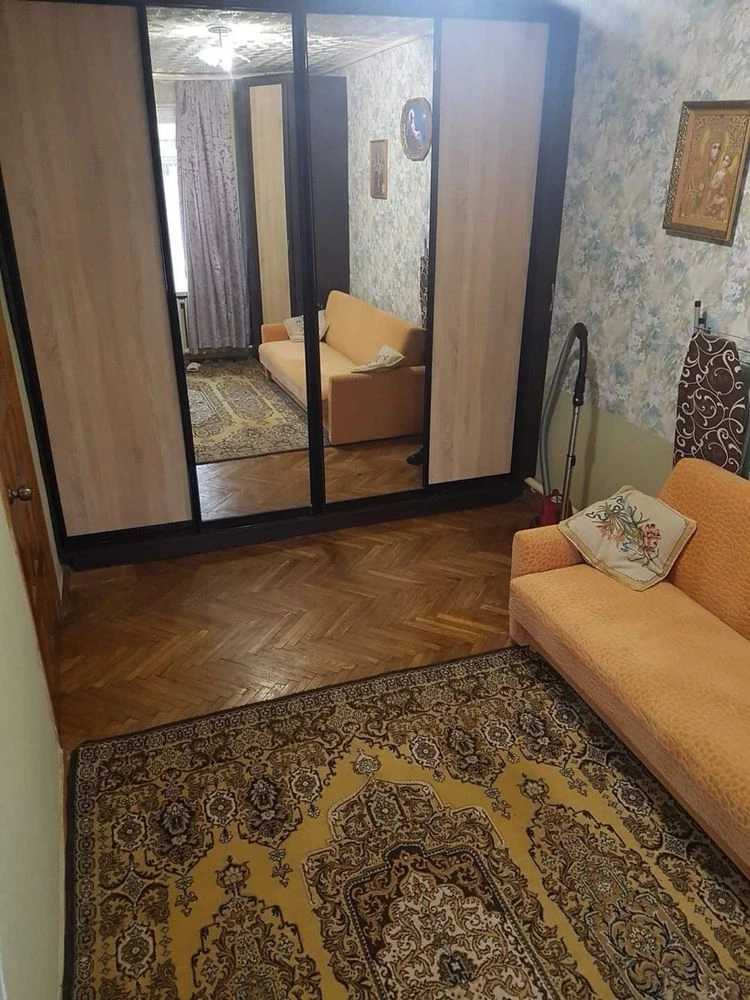 Продаж 2к квартири з садом вул. Суботівська / Кругова