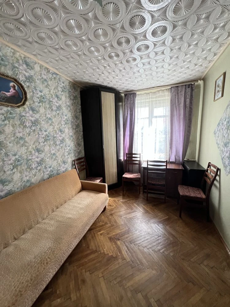 Продаж 2к квартири з садом вул. Суботівська / Кругова