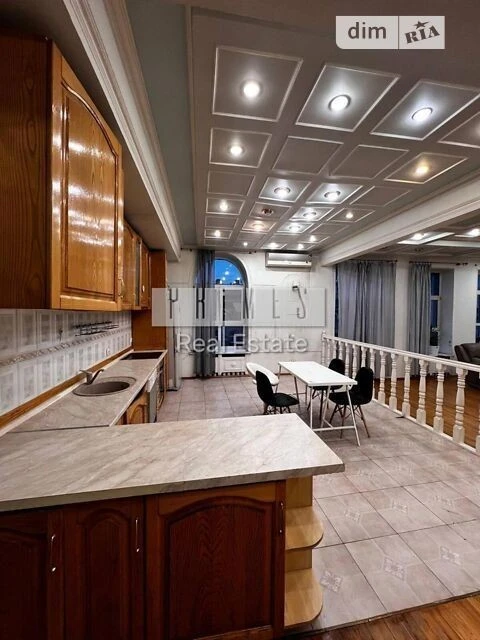 Sale of 5-room apartment 212.5 sq. m. on Antonovycha St. 14 • ID 34