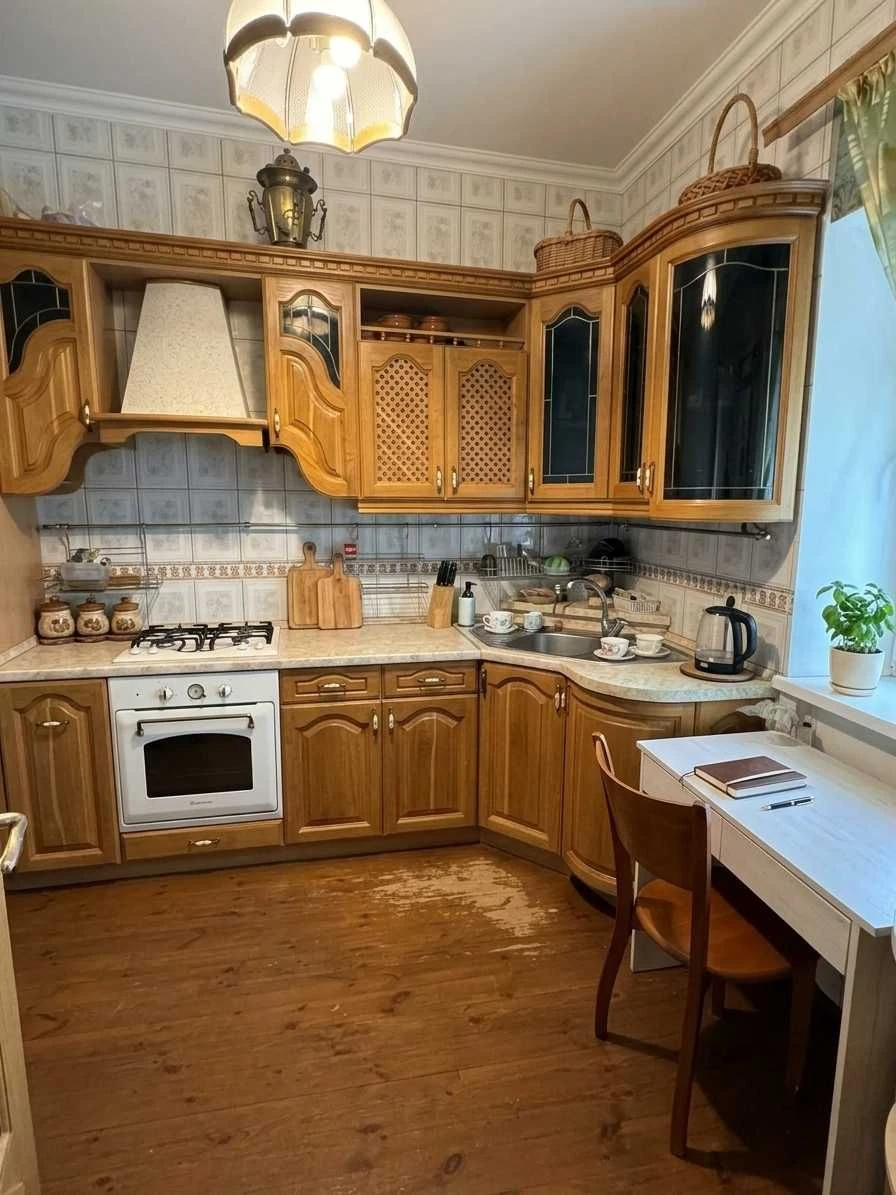 Продам квартиру с отдельным входом в центре Днепра