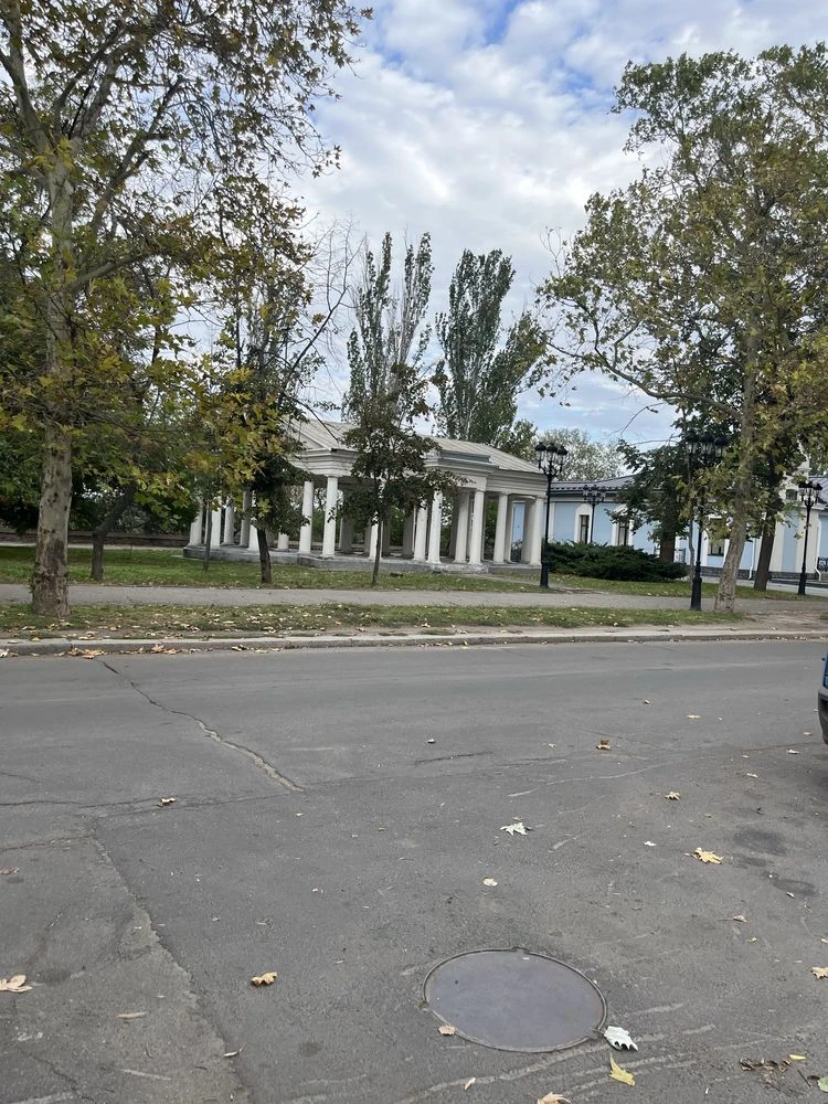 Продам 1-кімнатну квартиру в центрі міста, вулиця Адміральська