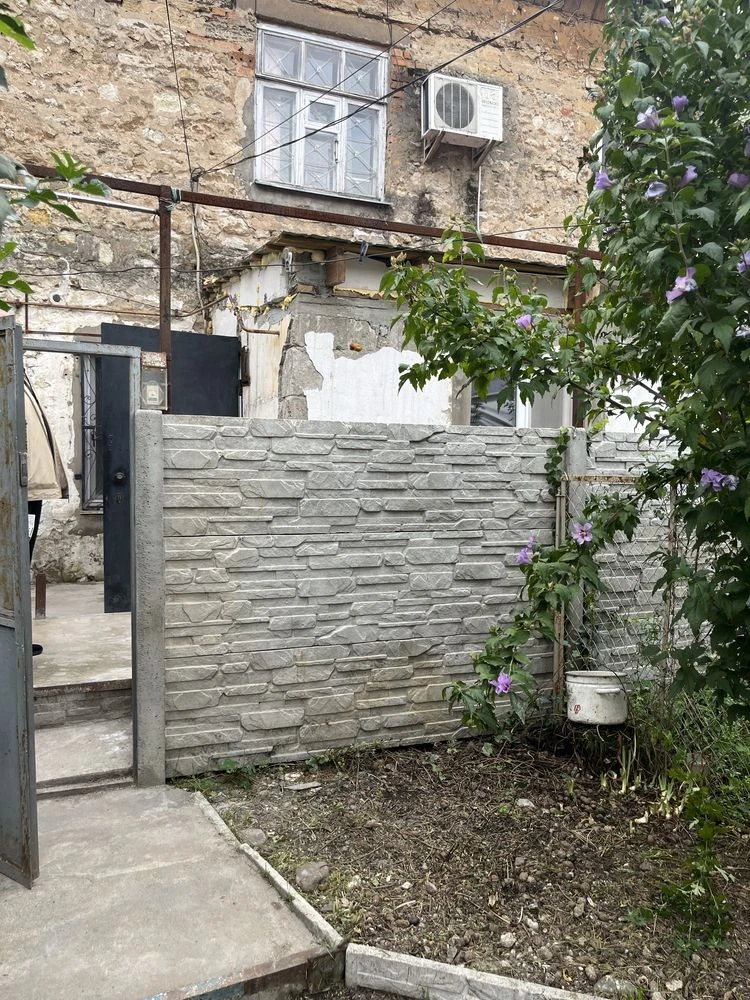 Продам 1-кімнатну квартиру в центрі міста, вулиця Адміральська