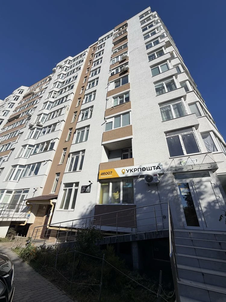 Нова пропозиція, 1/2 кв, за хорошю ціною 68 000$
