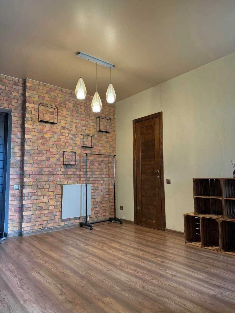 Продажа 1-комнатной квартиры 37 м², Сивашская ул., 12/2