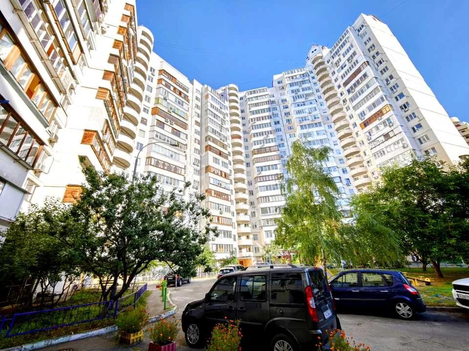 Apartment. Kyiv, Levka Lukyanenko Street